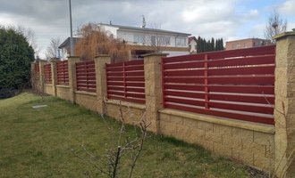 Oprava a nátěr dřevěného plotu - stav před realizací