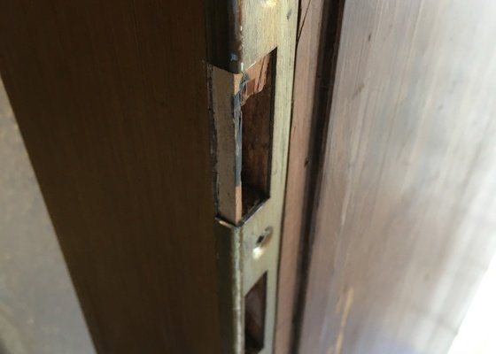 Oprava vlozky vchodovych dveri rodinneho domu a jejich uprava