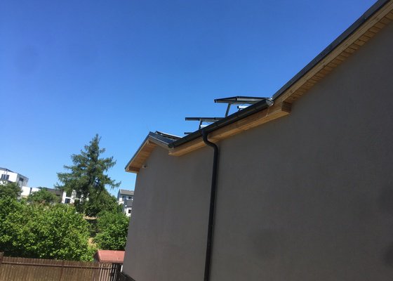 Podbití střechy